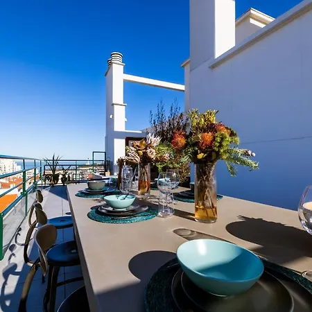 Apartament Skyline - Keyweek 23 Bedrooms Apt With Rooftop Sea View Parking
